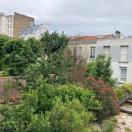 Quietude Au Village Jourdain Apartment Paris